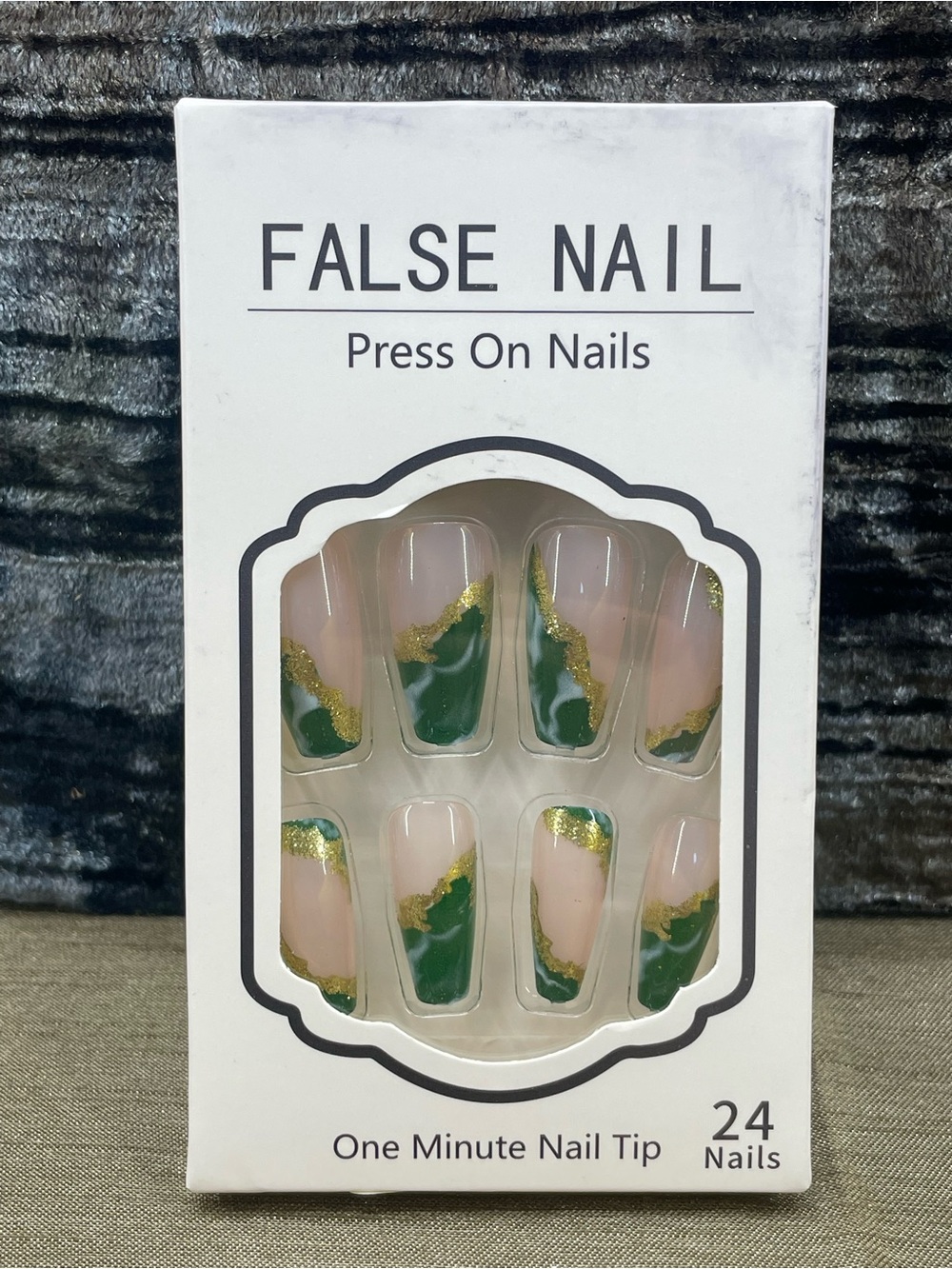 False Nail Press-On Nails in Green and Gold Marble - 24 Pack